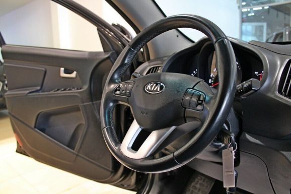 Kia Sportage, 2.0 л, АТ, 2012 фото 2