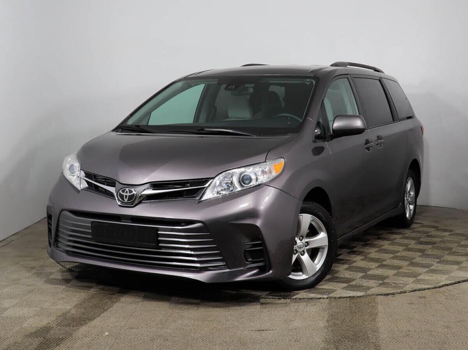 Toyota Sienna, 3.5 л, АТ, 2018 фото 3