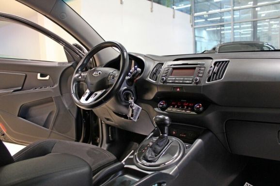 Kia Sportage, 2.0 л, АТ, 2013 фото 7