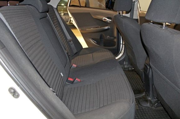 Toyota Corolla, 1.6 л, АТ, 2011 фото 8