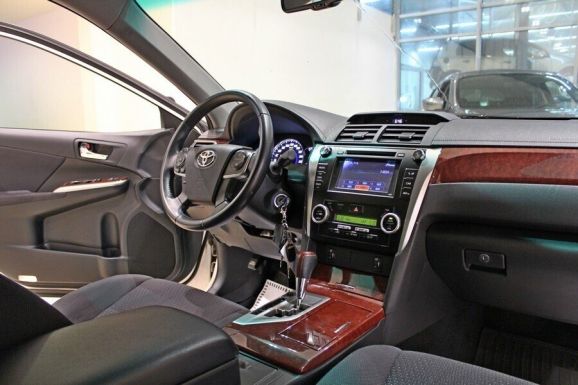 Toyota Camry, 2.5 л, АТ, 2011 фото 7