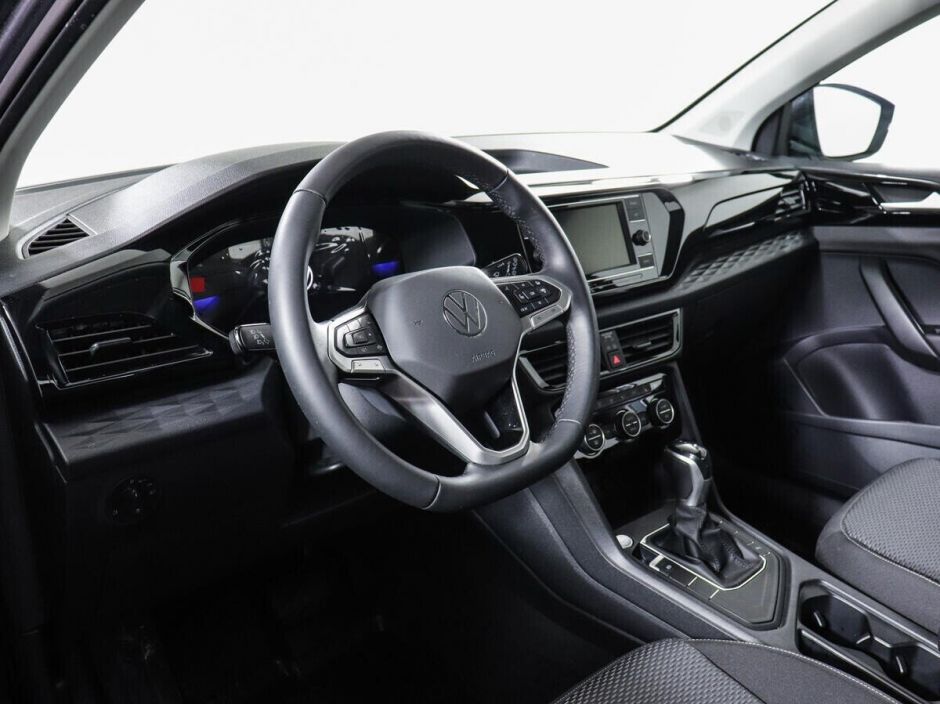 Volkswagen Taos, 1.6 л, АТ, 2021 фото 7