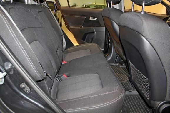 Kia Sportage, 2.0 л, АТ, 2010 фото 1