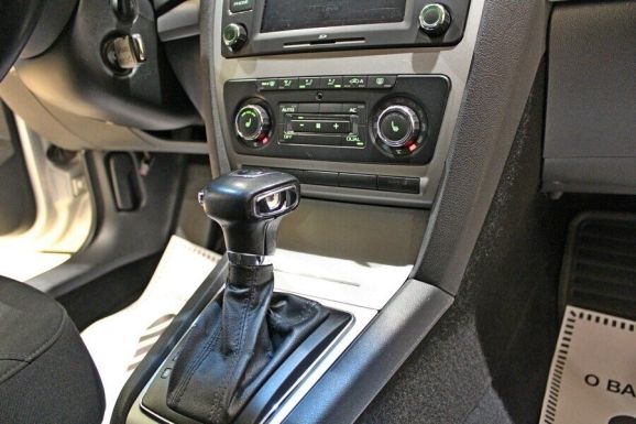 Skoda Octavia, 1.8 л, АТ, 2013 фото 8