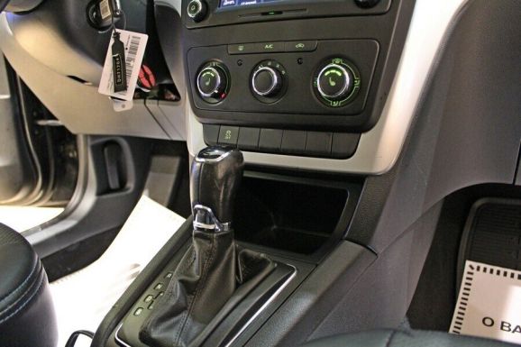 Skoda Yeti, 1.2 л, Робот, 2012 фото 9