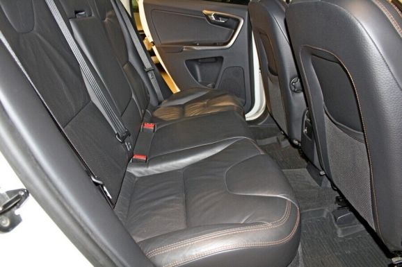 Volvo XC60, 2.4 л, АТ, 2012 фото 8