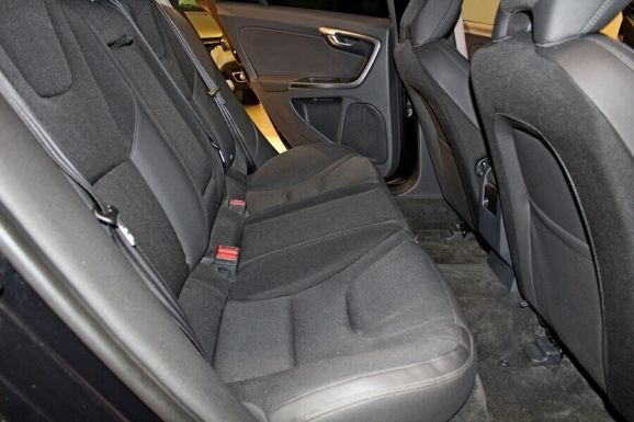 Volvo S60, 2.0 л, Робот, 2010 фото 1
