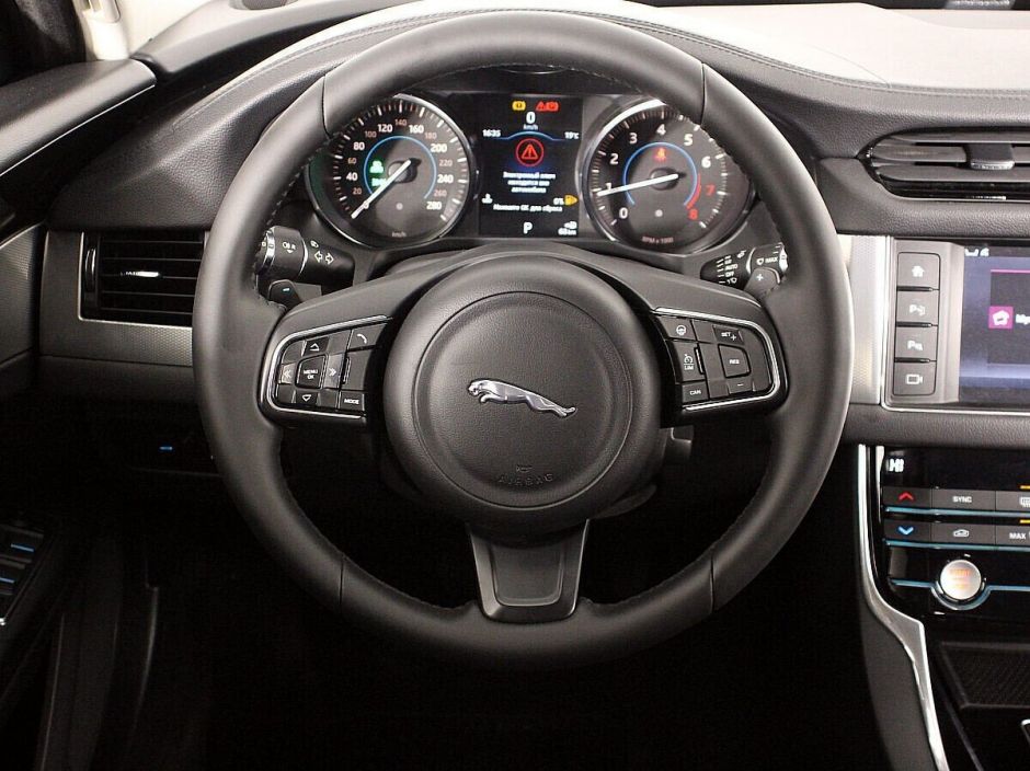 Jaguar XF, 2.0 л, АТ, 2013 фото 7