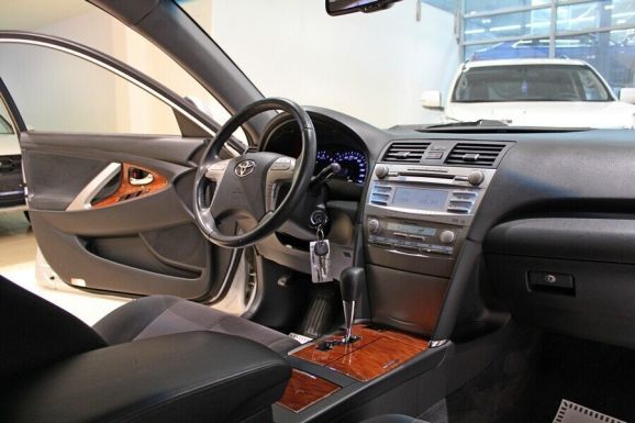 Toyota Camry, 2.4 л, АТ, 2010 фото 7