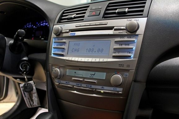 Toyota Camry, 2.4 л, АТ, 2010 фото 10