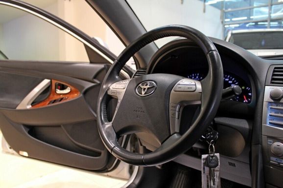 Toyota Camry, 2.4 л, АТ, 2010 фото 11