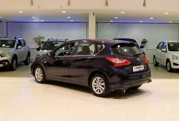 Nissan Tiida, 1.6 л, Вариатор, 2015 фото 6